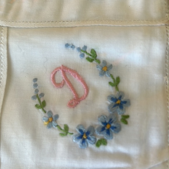 Letter D - Picture 2 of 3